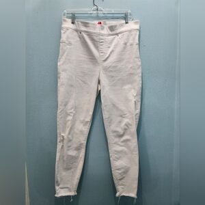 SPANX White Pull-On Skinny Jeans LShaping Jeggings Distressed Hem Stretch